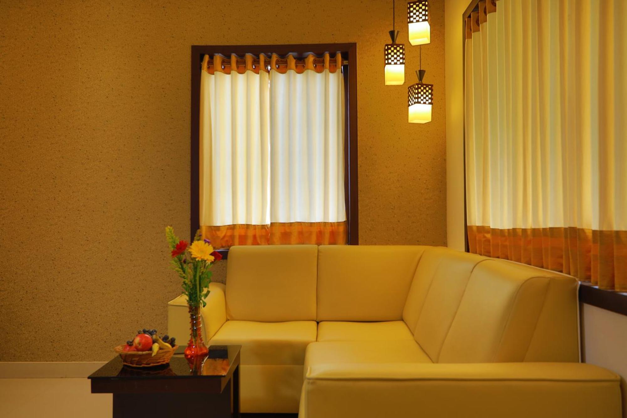Sea View Resort-& Spa Cherai شاطئ شيراي المظهر الخارجي الصورة