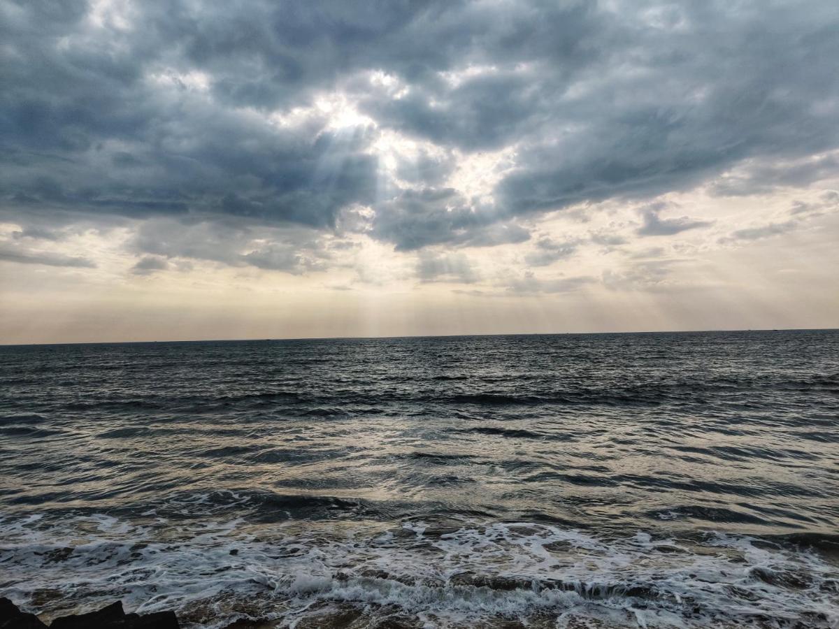 Sea View Resort-& Spa Cherai شاطئ شيراي المظهر الخارجي الصورة